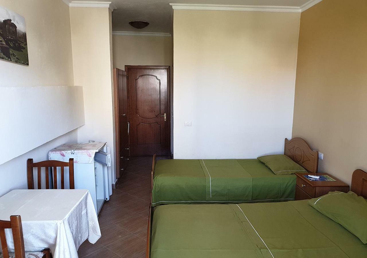 Hotel Palma Durres Exterior photo