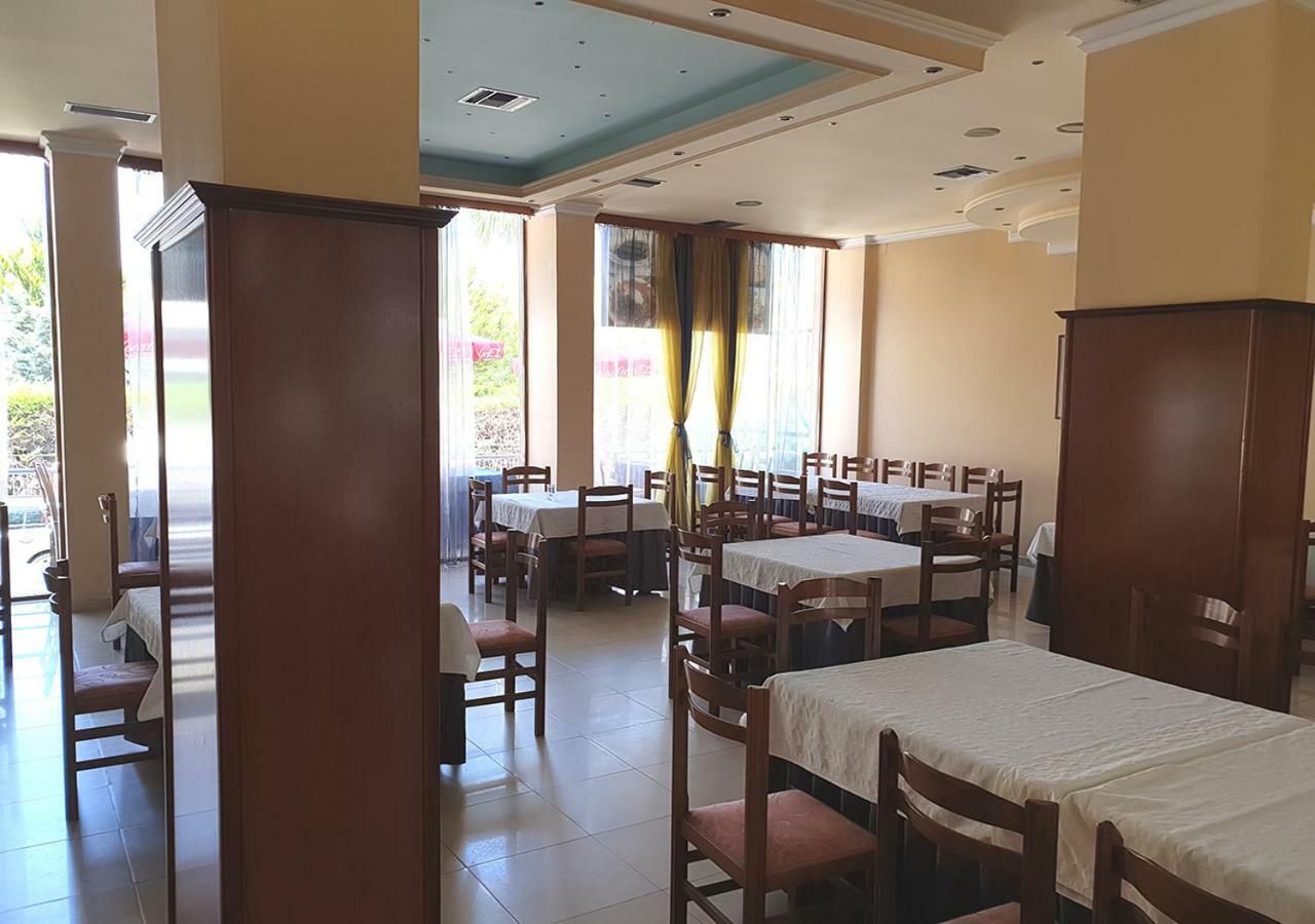 Hotel Palma Durres Exterior photo